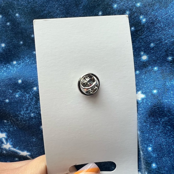 DISNEY The Little Mermaid Ariel Enamel Pin - Picture 3 of 3